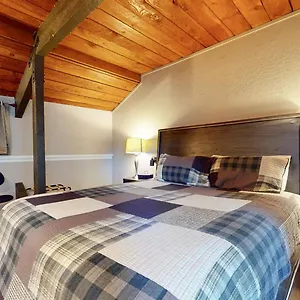 Apartment Bigwood #63, Mammoth Lakes